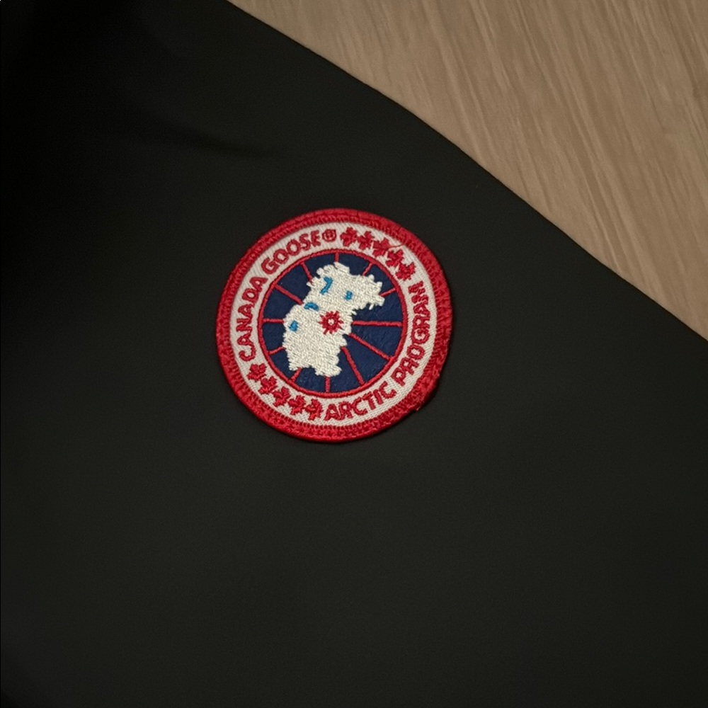 Canada Goose Black Ski & Snow Jacket Weather-Resistant - Picture 2 of 4